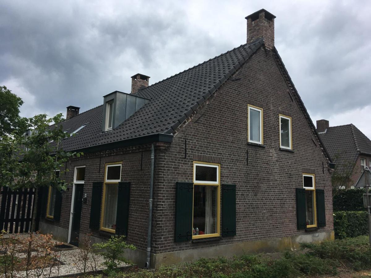 Vakantiehuis In Het Voorhuis Dommelen Extérieur photo